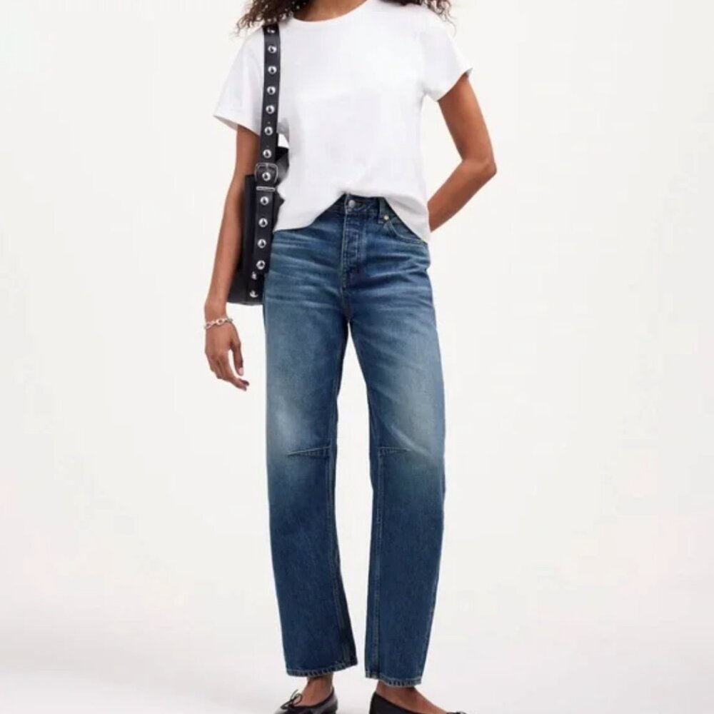 Madewell The Darted Barrel-Leg Jean in Irmo Wash